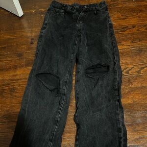 Black ripped jeans a size medium